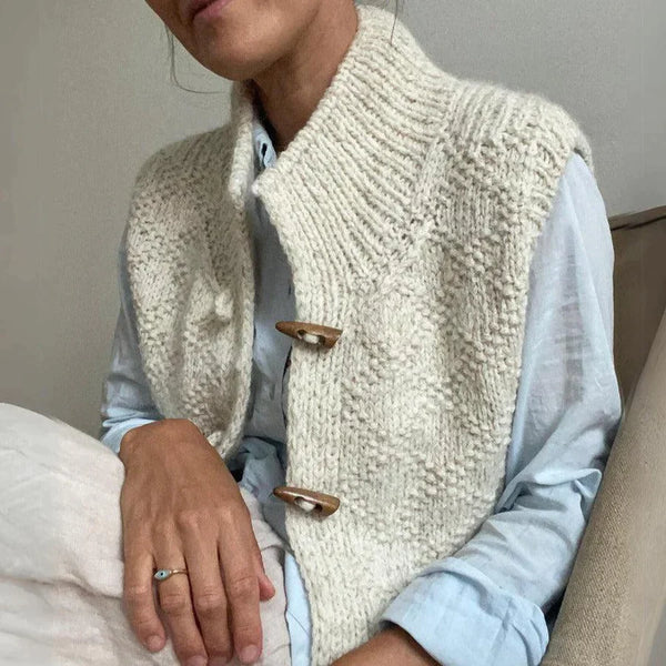 Evy - Elegant buttoned wool cardigan
