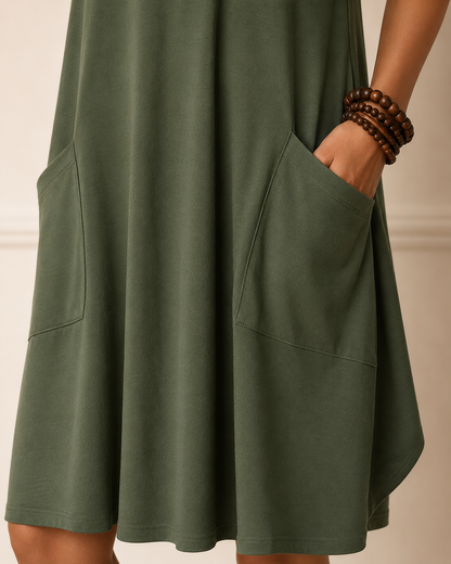Robe Sophie™ — Robe Élégante avec Couverture Subtile du Ventre
