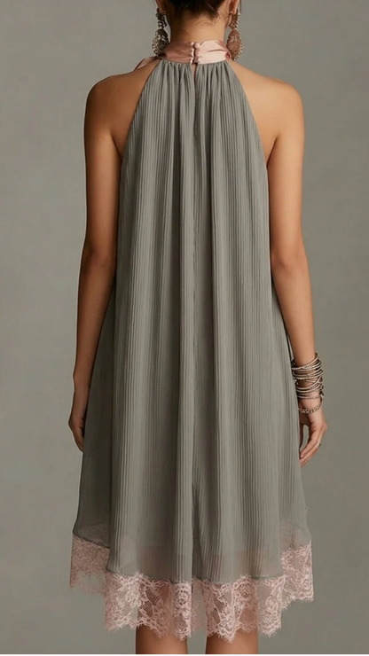 Maeva | Robe Mini Élégante avec Col Halter & Coupe Flatteuse
