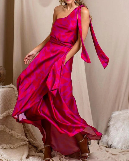 One-shoulder dress with tie print