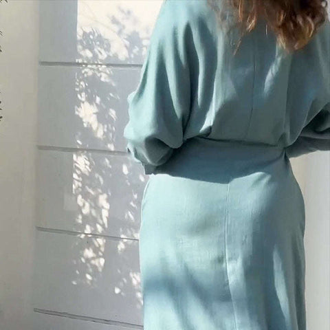 Sheyla - Fashionable plain linen and cotton V-neck dress 