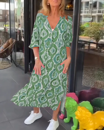 Dress with trendy print and half sleeves