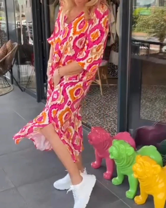 Dress with trendy print and half sleeves