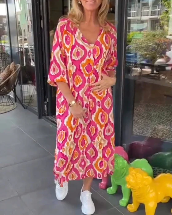Dress with trendy print and half sleeves