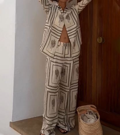 2-piece set with abstract geometric line print