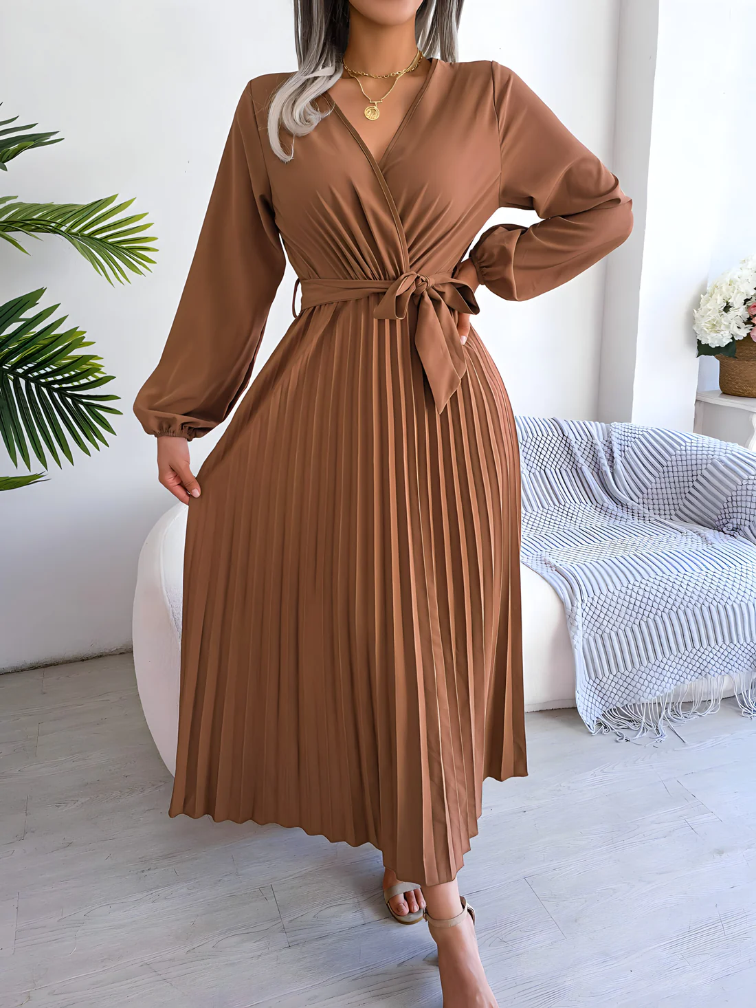 Ève - Elegant pleated dress