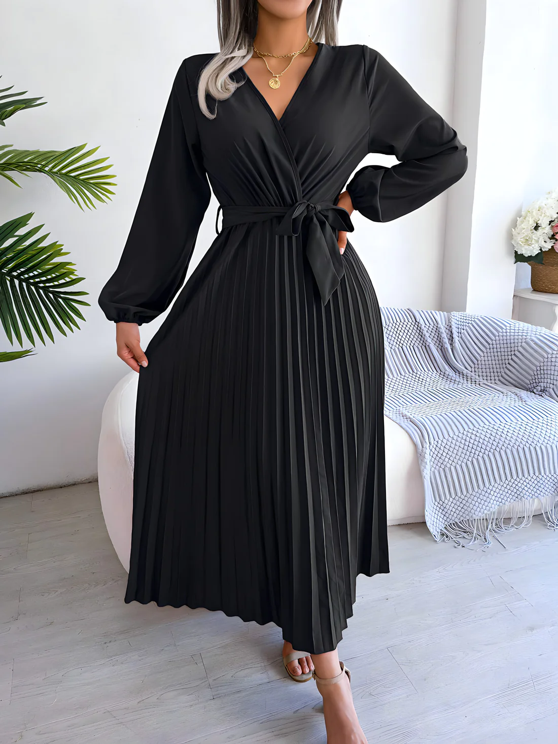 Ève - Elegant pleated dress
